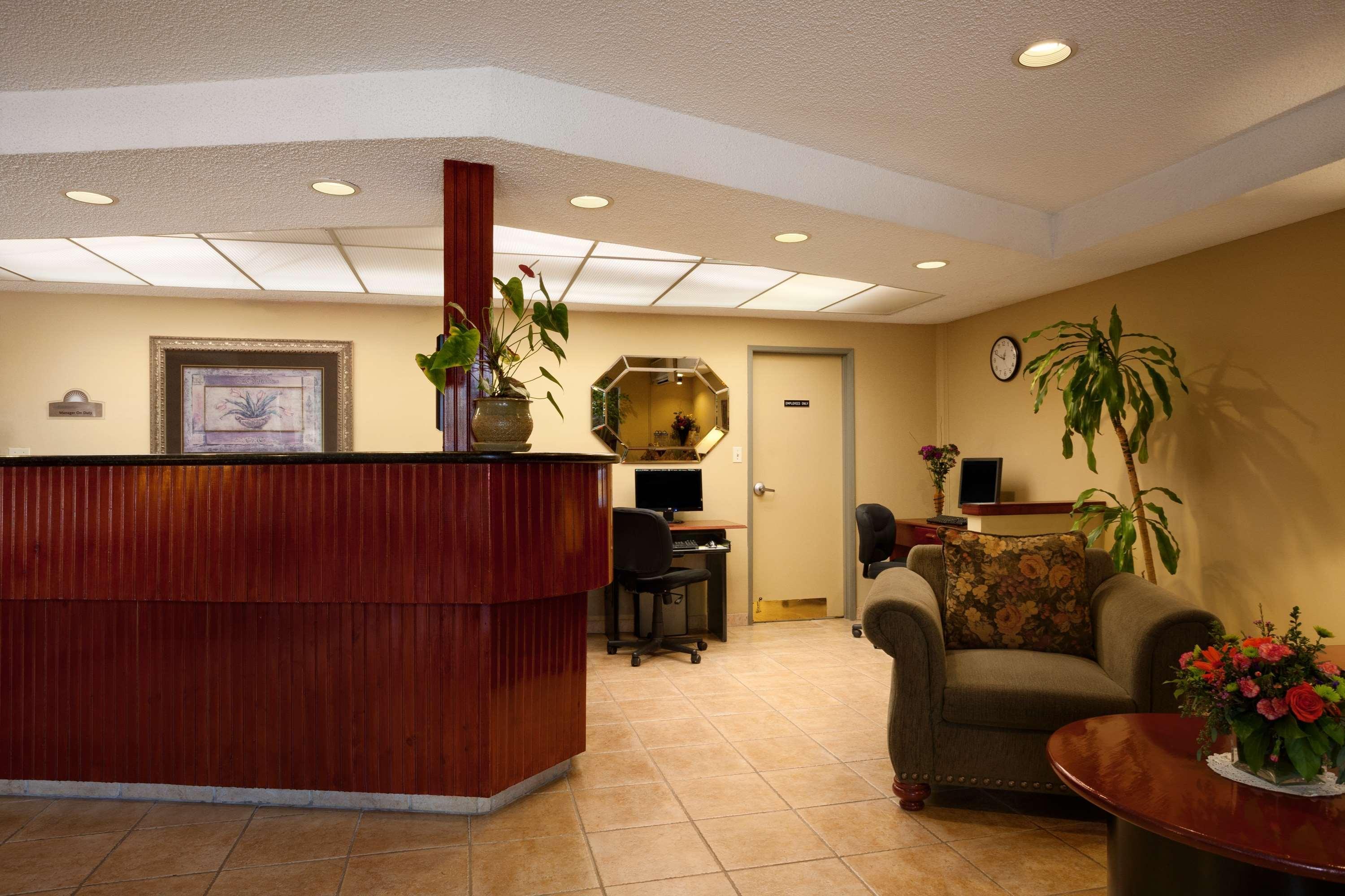 Days Inn By Wyndham San Diego/Downtown/Convention Center Buitenkant foto